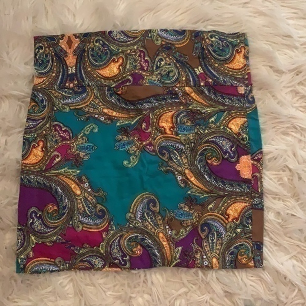 Colorful stretchy skirt - Picture 3 of 3